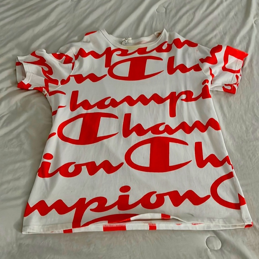 Champions Graphic Tee X Large